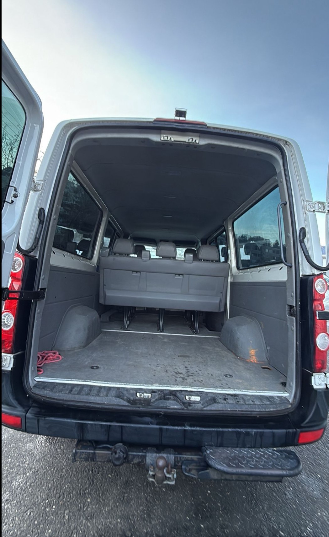 VW Crafter 35 2.5 TDI 109 PS-image-11