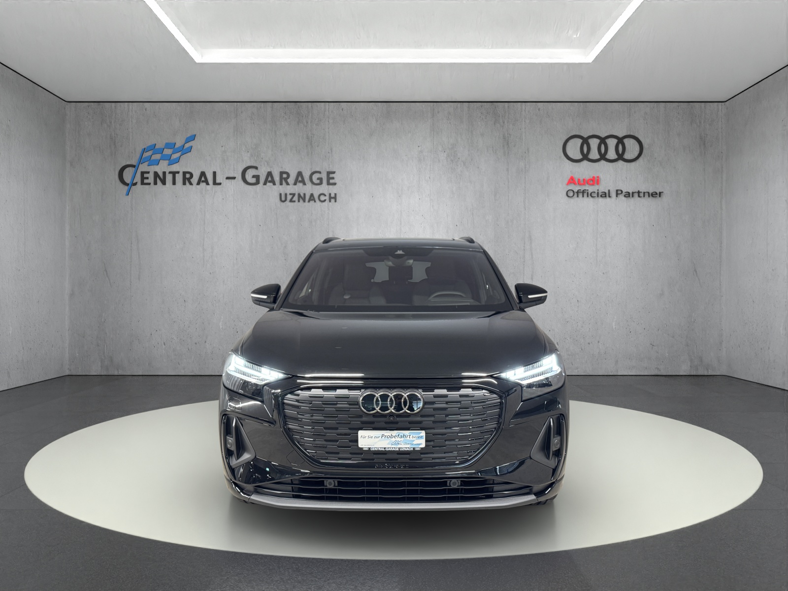 AUDI Q4 e-tron 45 Edition Swiss Ski quattro-image-1
