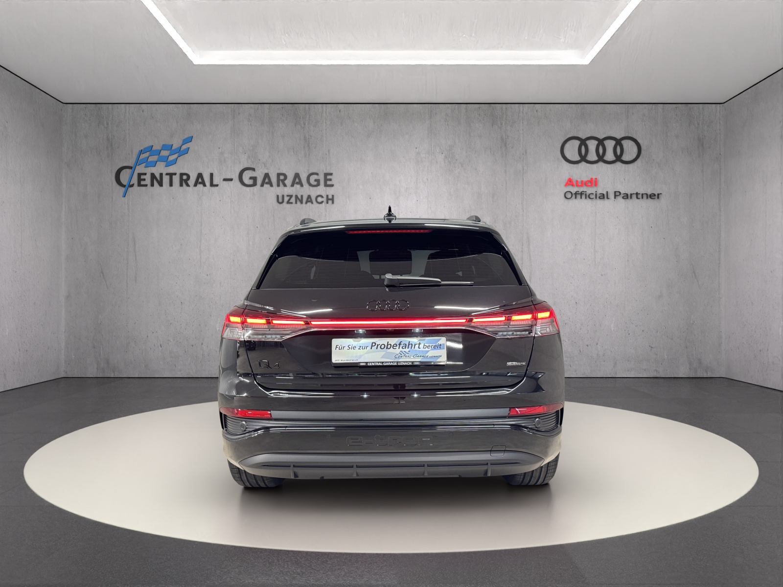 AUDI Q4 e-tron 45 Edition Swiss Ski quattro-image-3