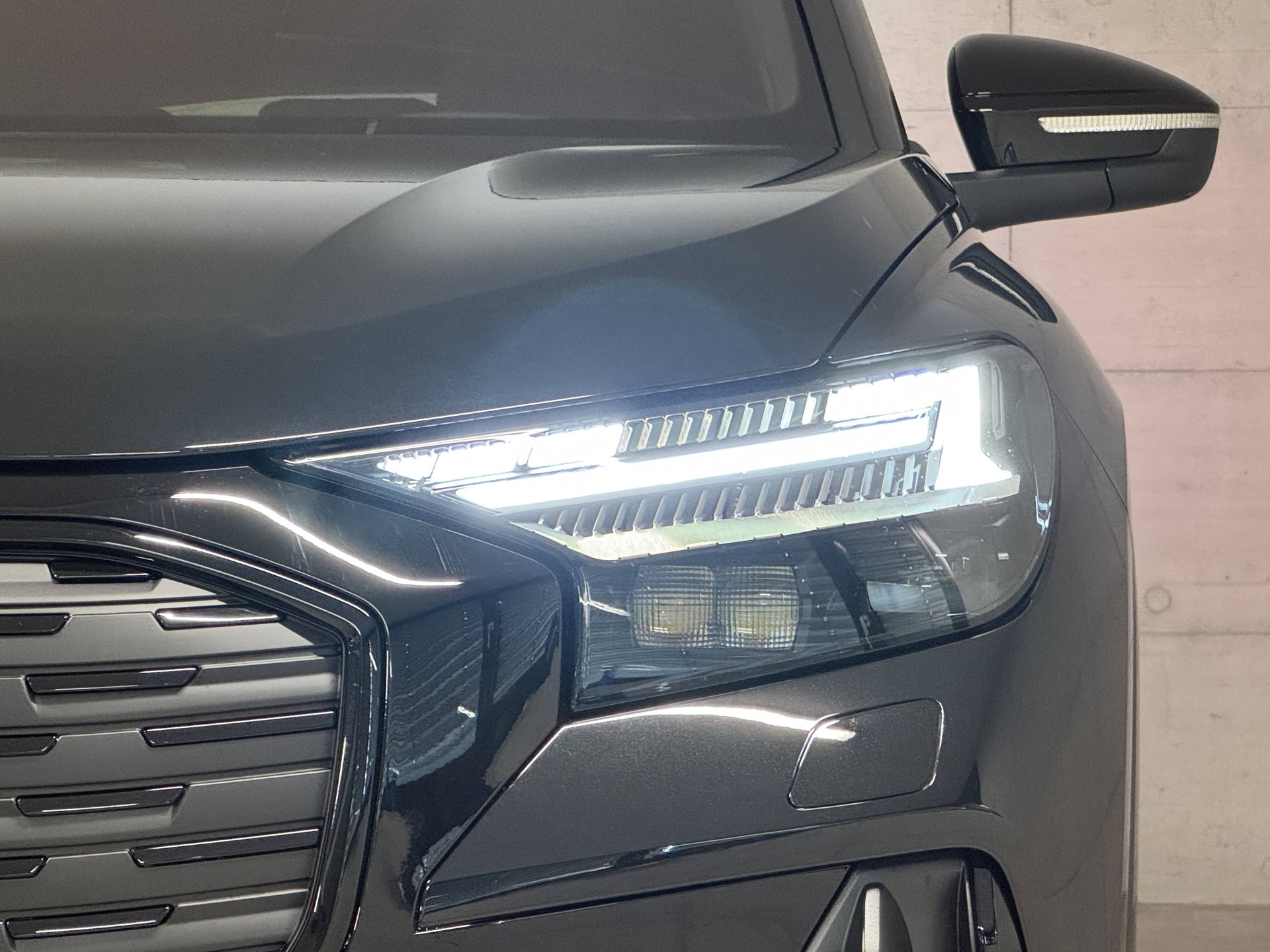 AUDI Q4 e-tron 45 Edition Swiss Ski quattro-image-5