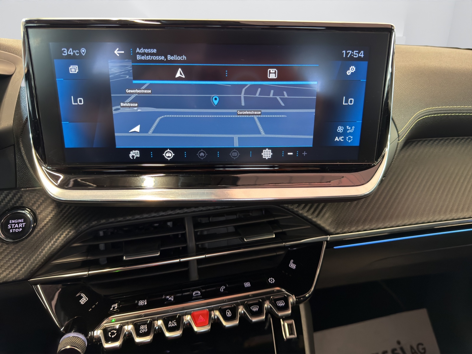 PEUGEOT 2008 1.2 PureTech GT Line-image-21