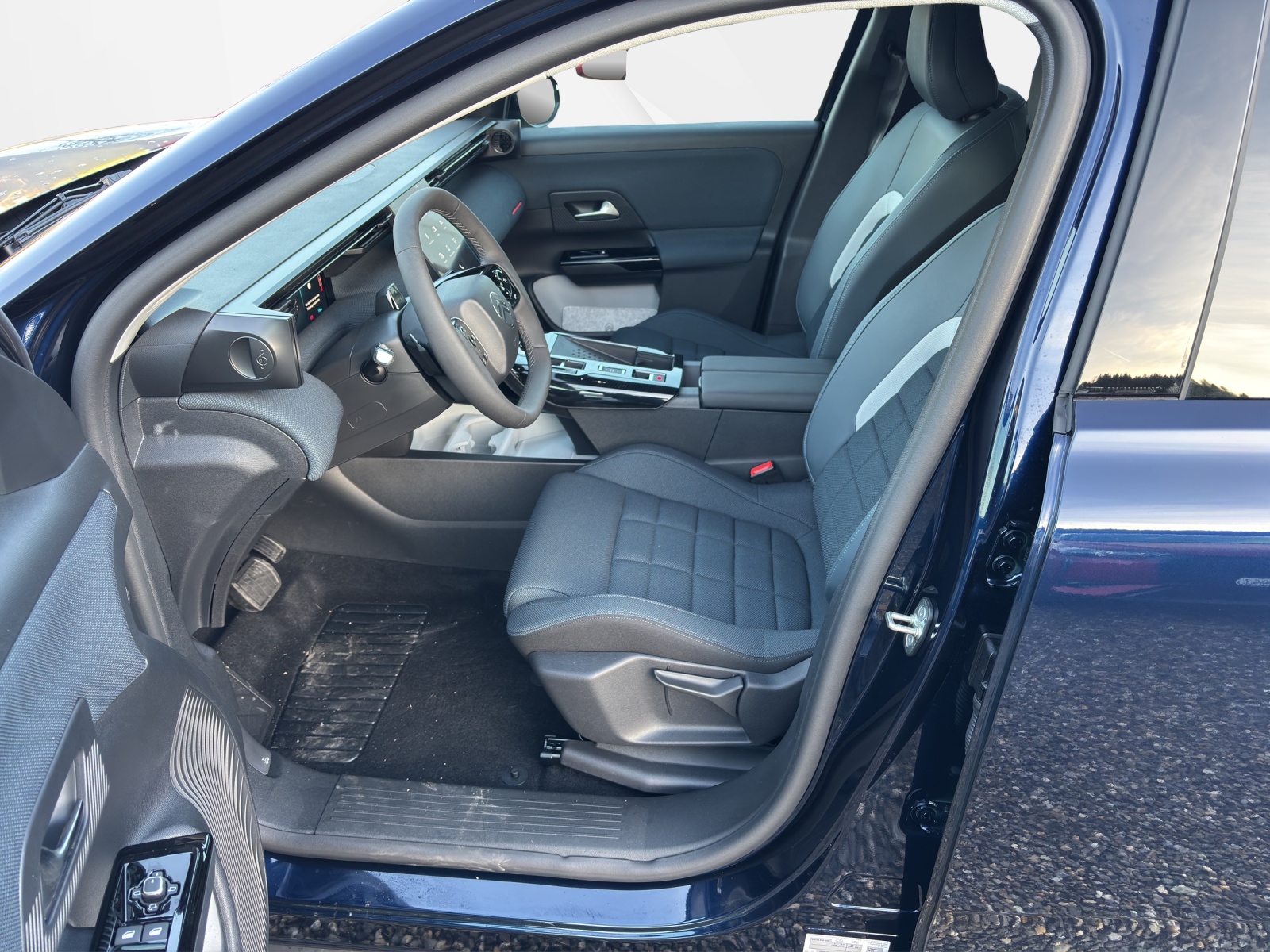 CITROEN C5 Aircross 1.2 Hybrid Plus-image-9