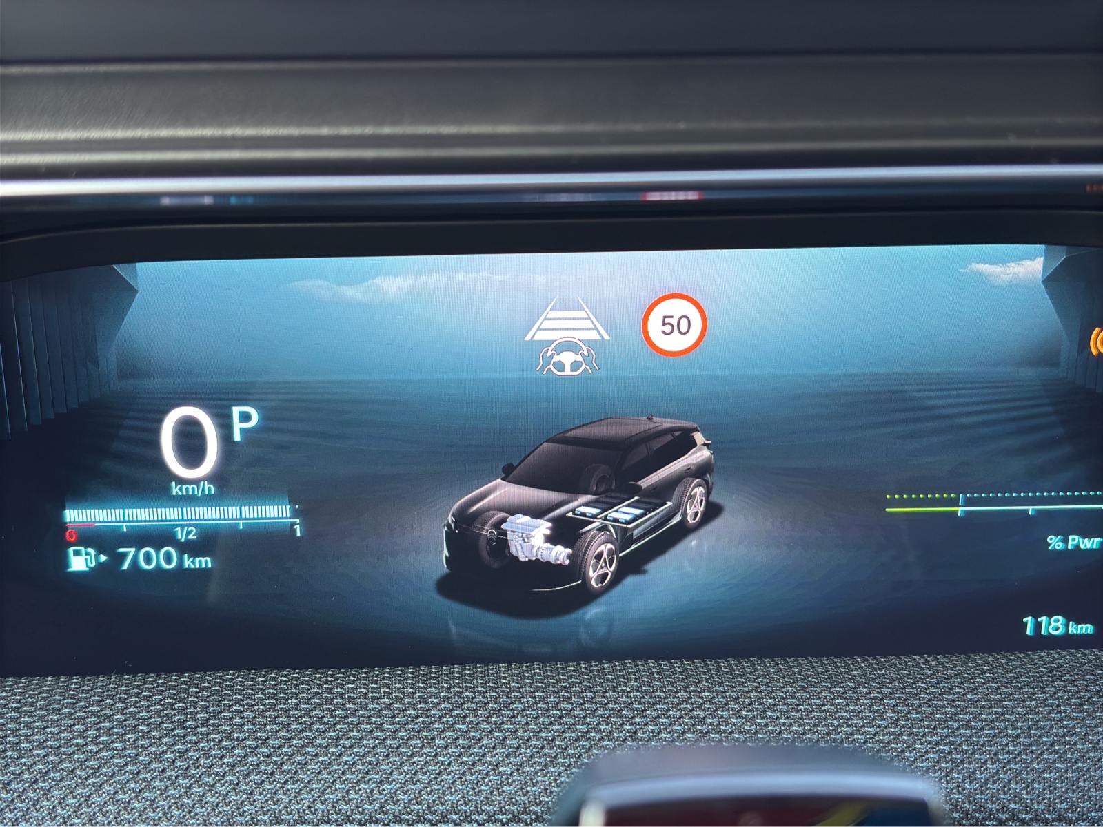 CITROEN C5 Aircross 1.2 Hybrid Plus-image-13