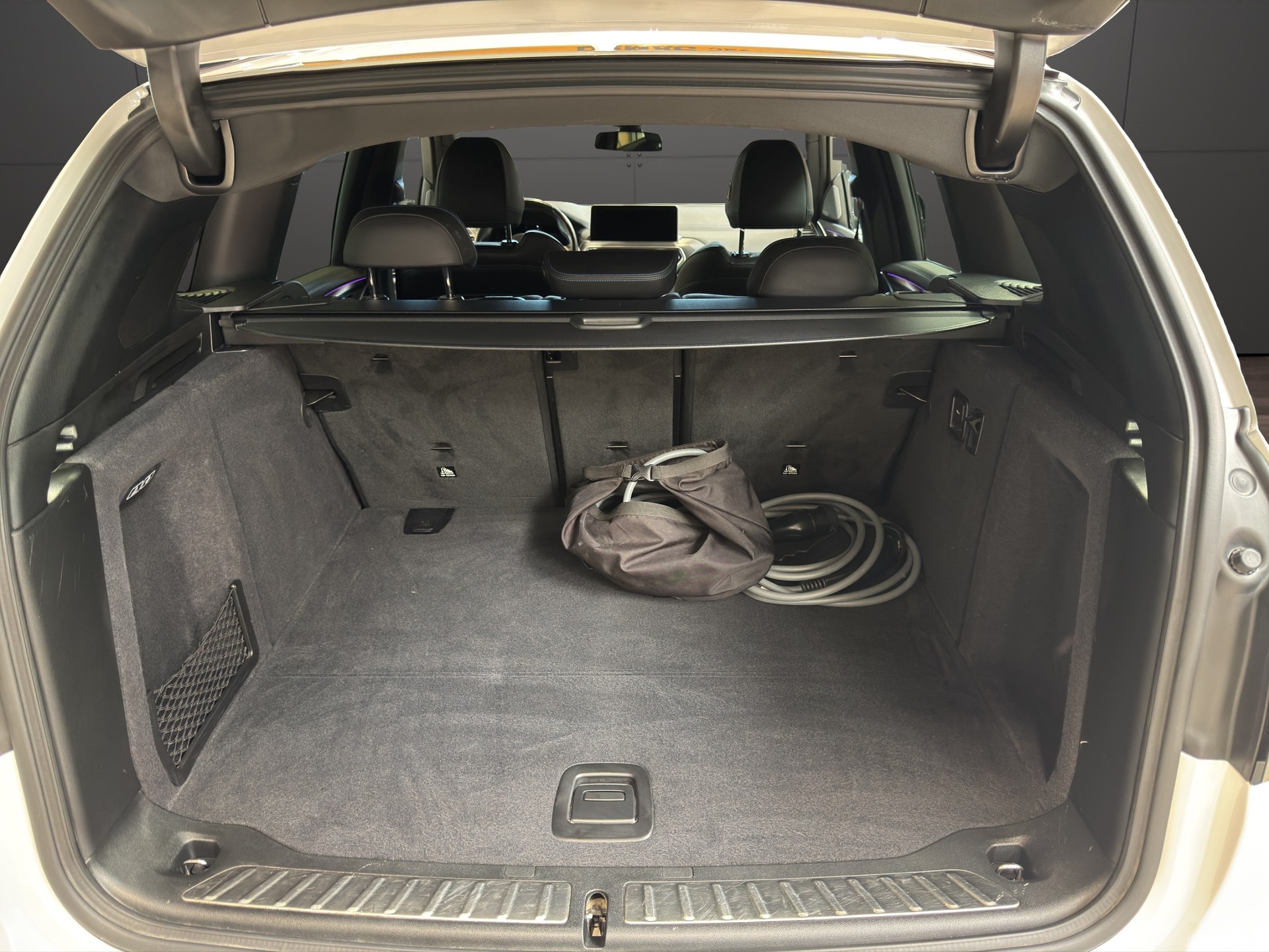 BMW iX3 Impressive-image-21