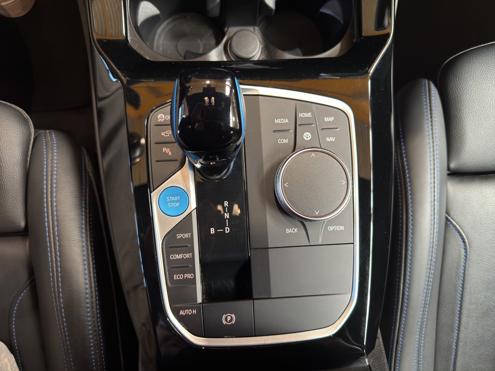 BMW iX3 Impressive-image-10