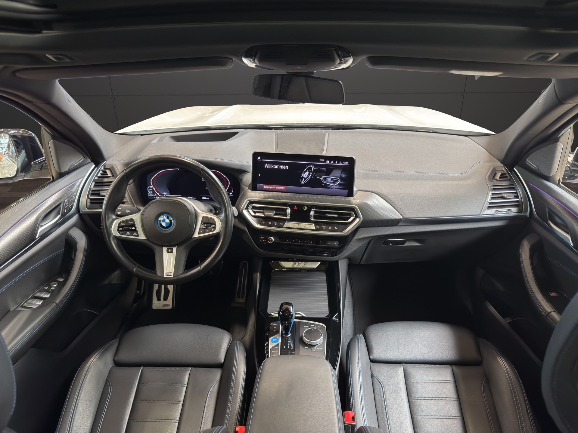 BMW iX3 Impressive-image-19