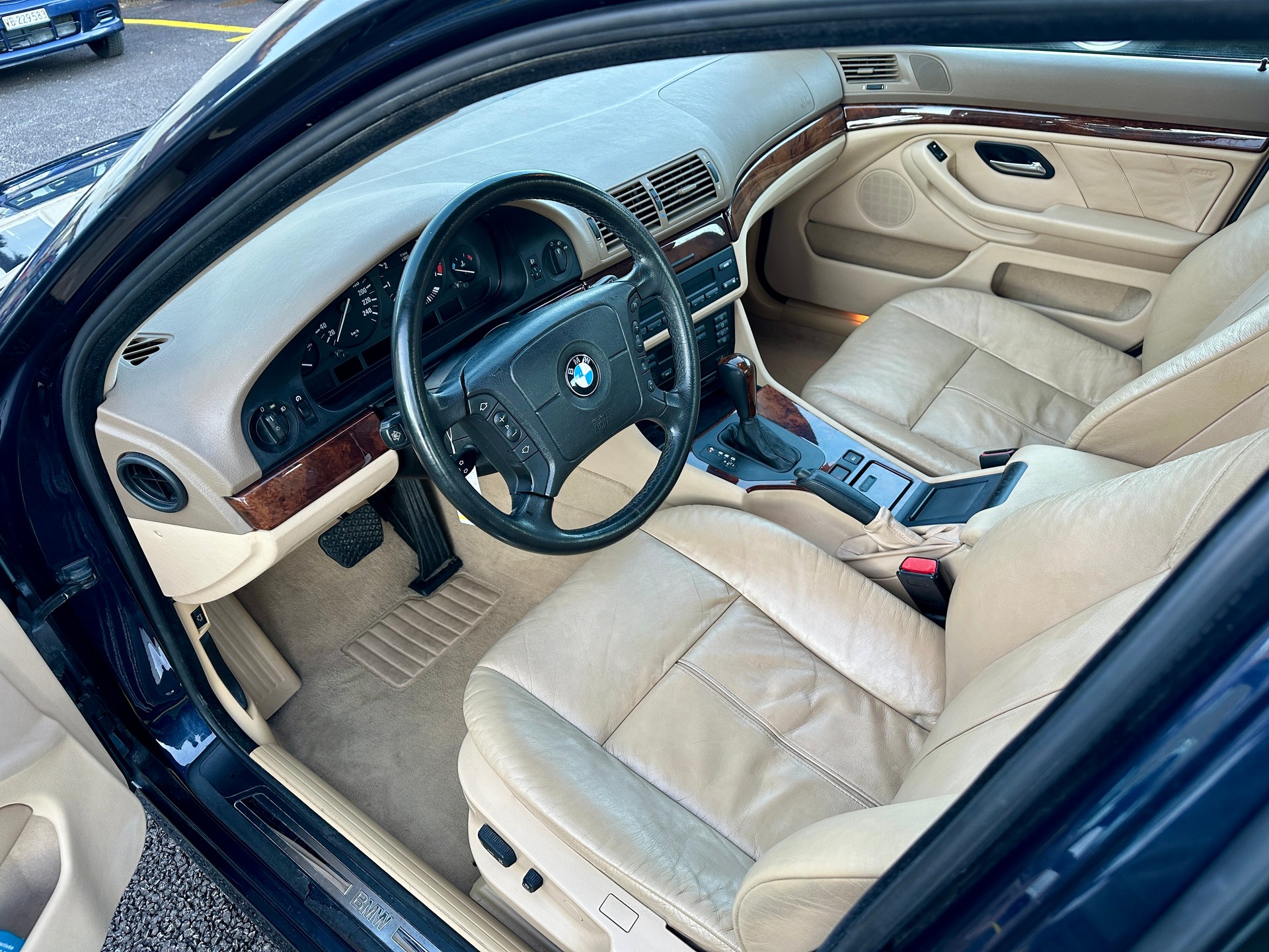 BMW 535i A E39 Facelift-image-3