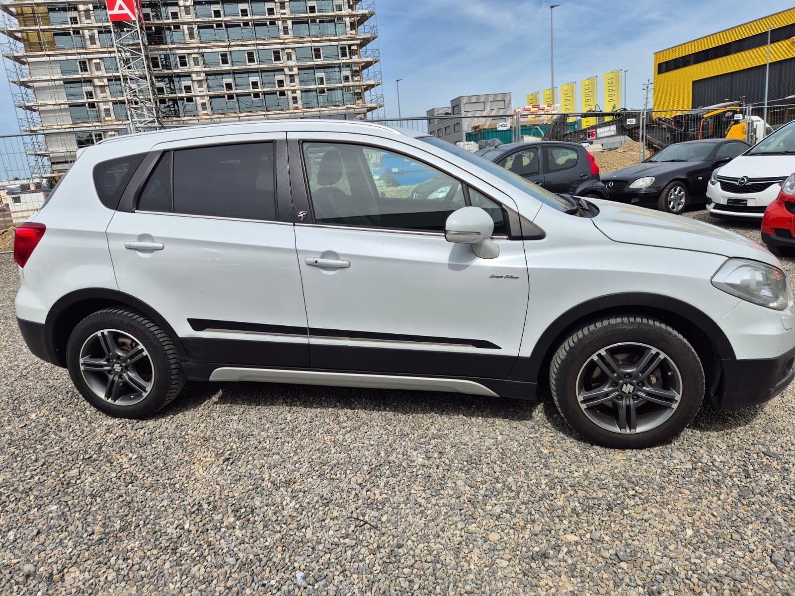 SUZUKI SX4 S-Cross 1.6 16V Compact Top 4WD CVT7-image-4