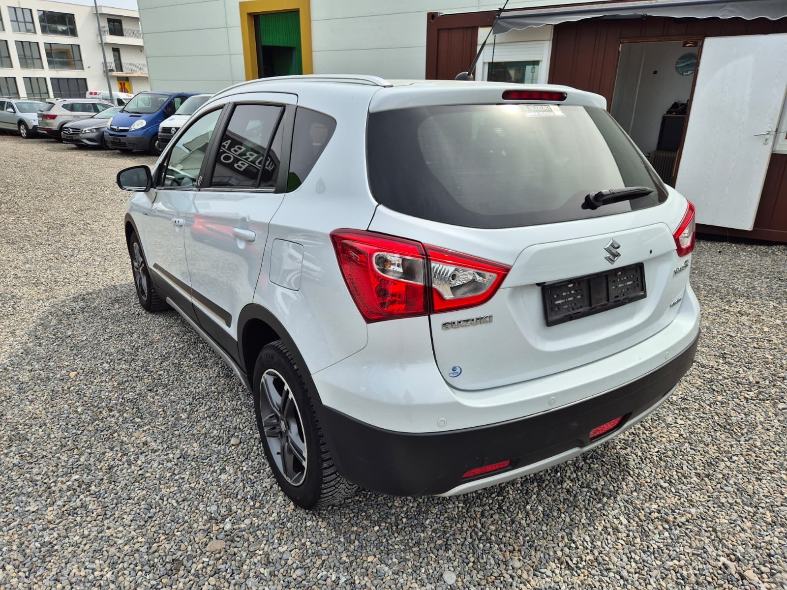 SUZUKI SX4 S-Cross 1.6 16V Compact Top 4WD CVT7-image-2