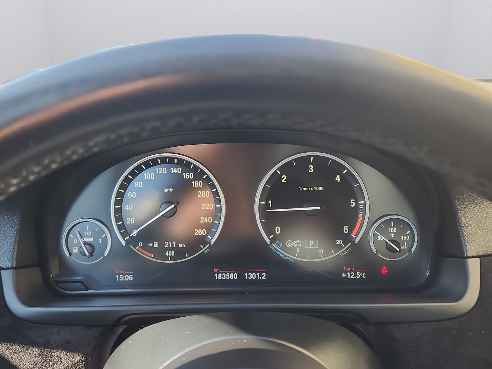 BMW 520d xDrive Luxury Line Steptronic-image-13