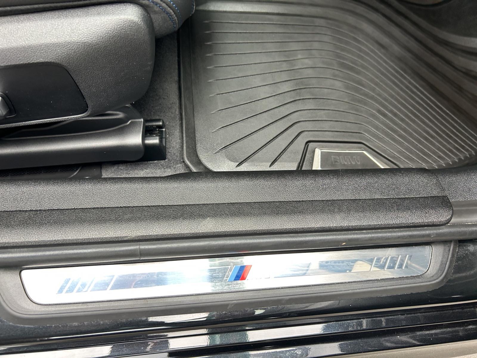 BMW 330e xDrive SAG Touring-image-29