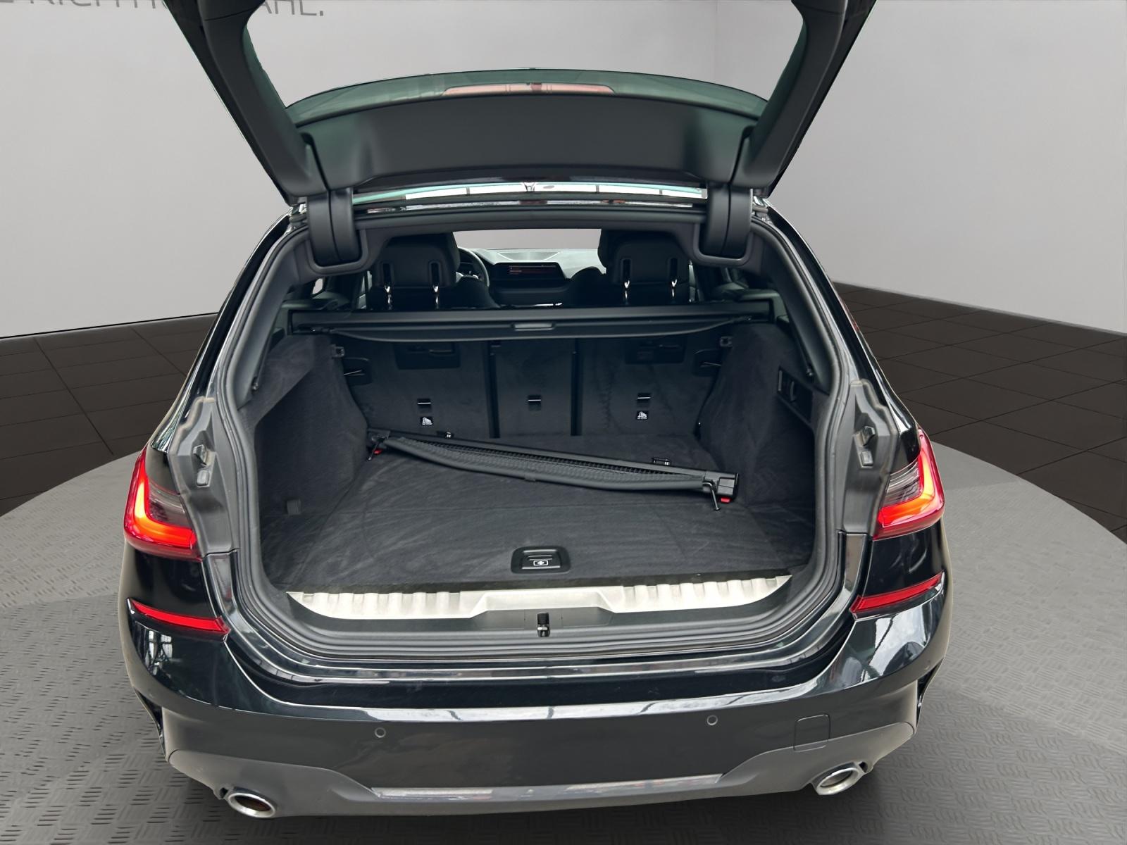 BMW 330e xDrive SAG Touring-image-27