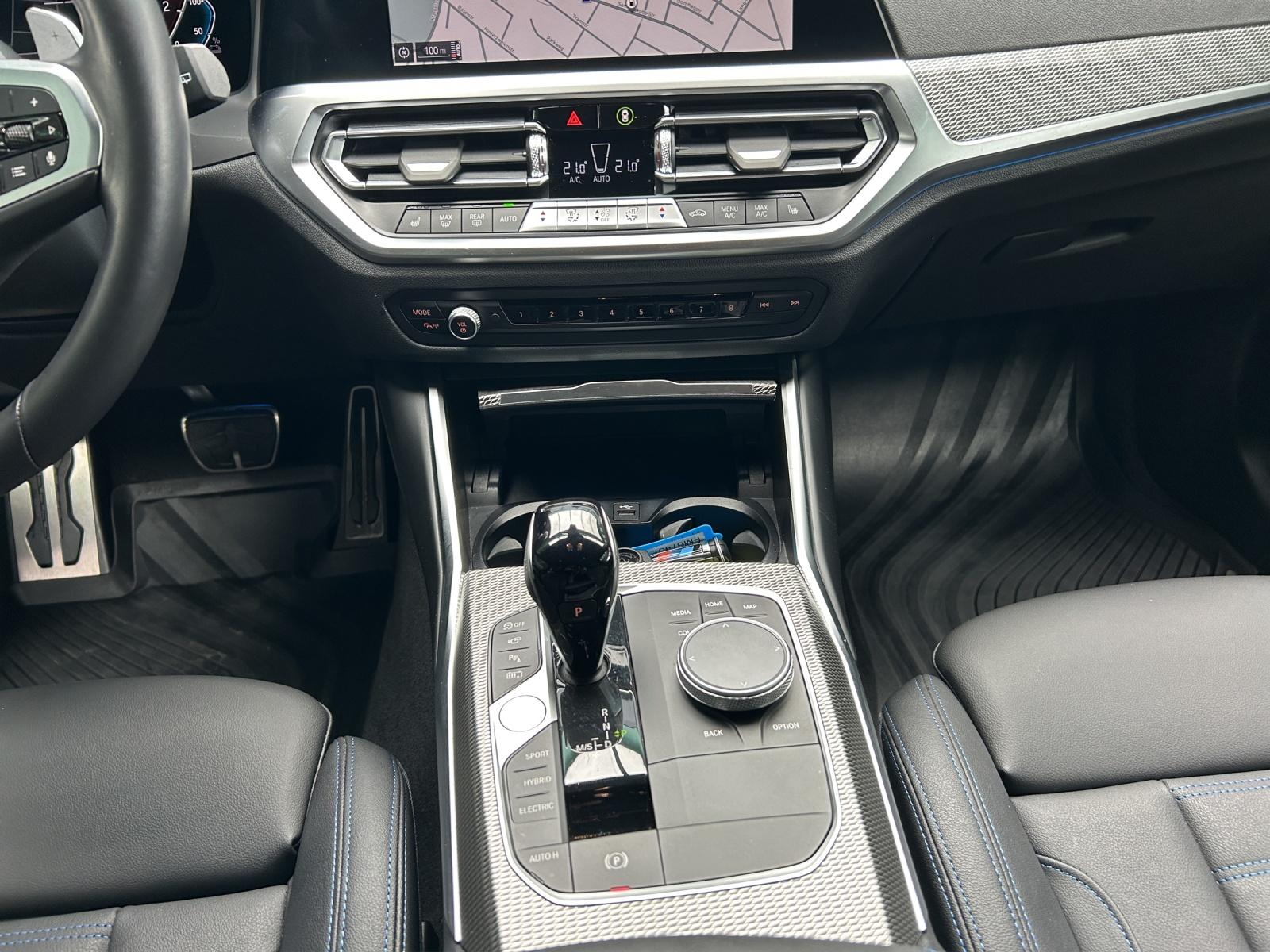 BMW 330e xDrive SAG Touring-image-7