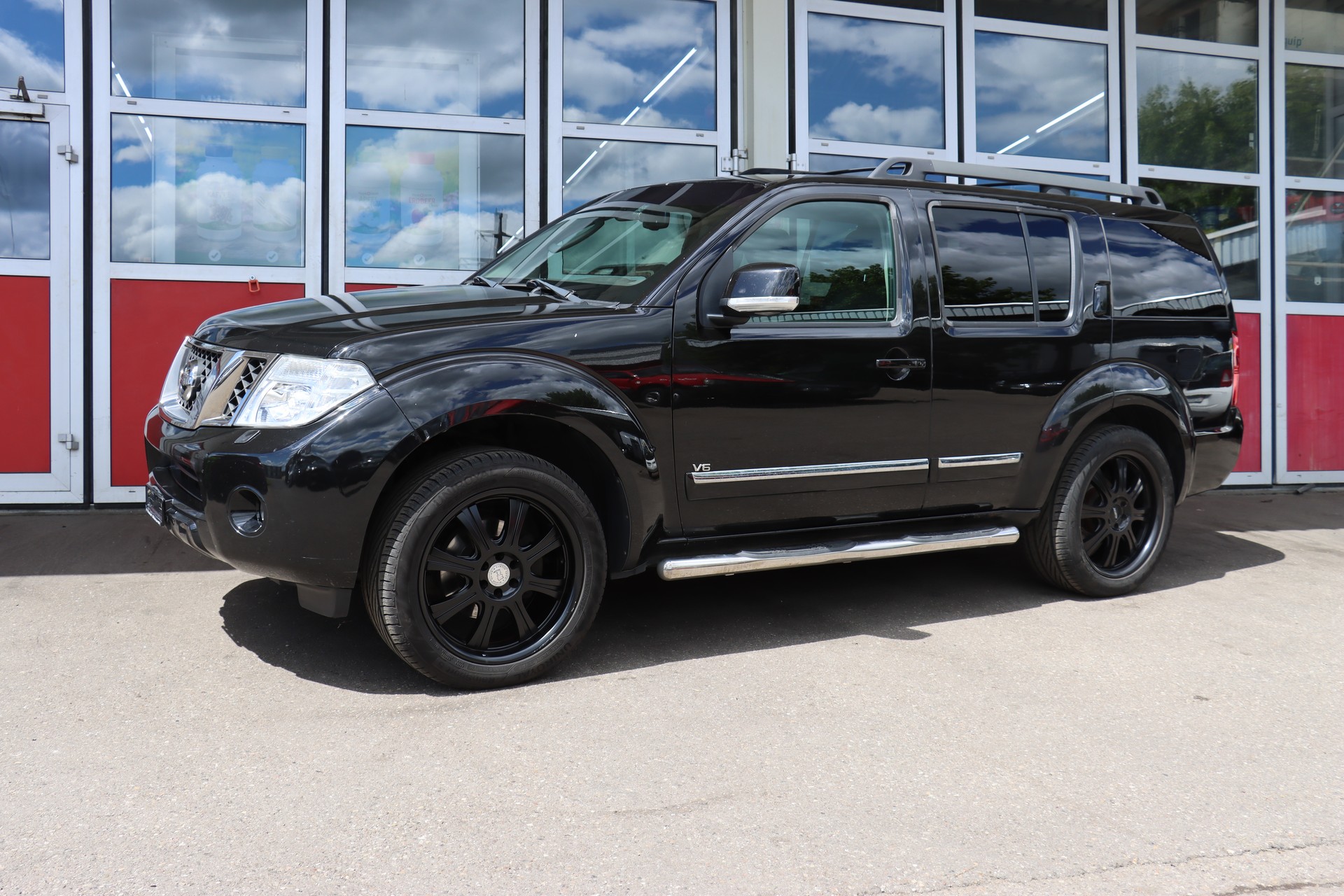 NISSAN Pathfinder 3.0 dCi LE Automatic-image-4
