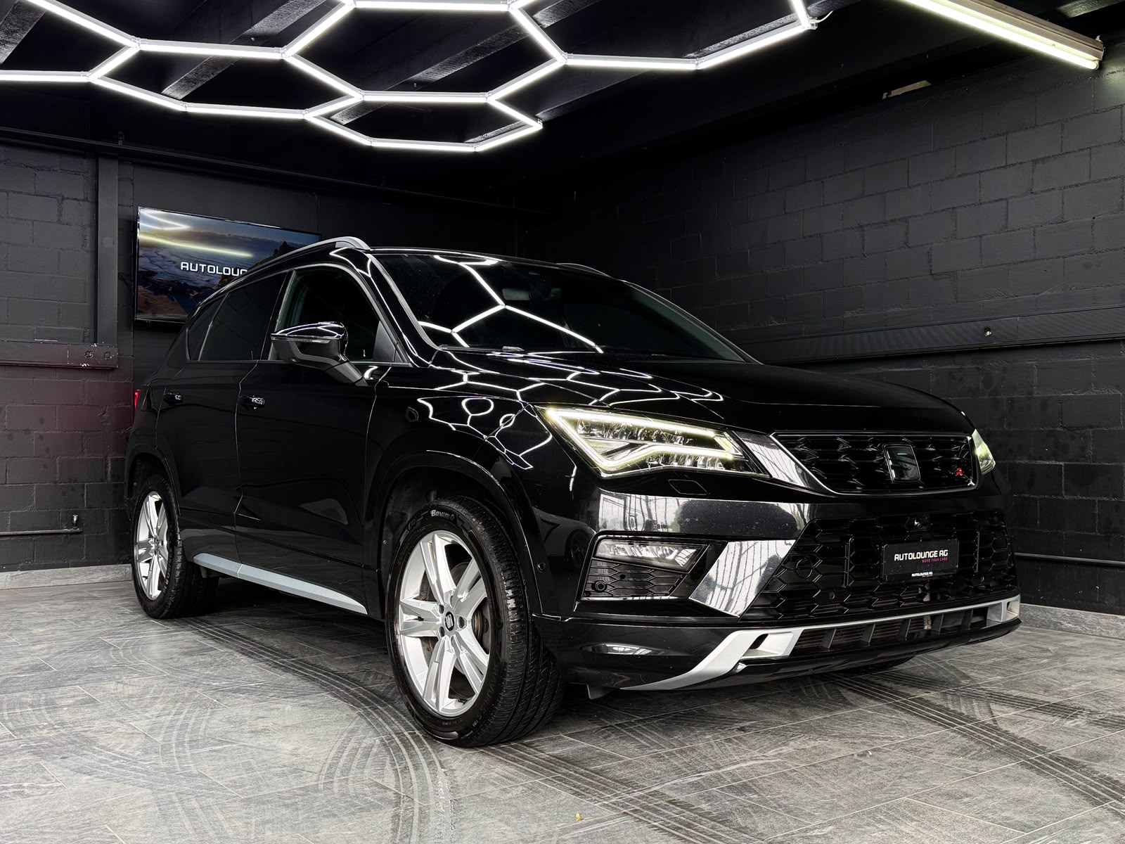 SEAT Ateca 2.0 TSI SWISS FR 4Drive DSG-image-1