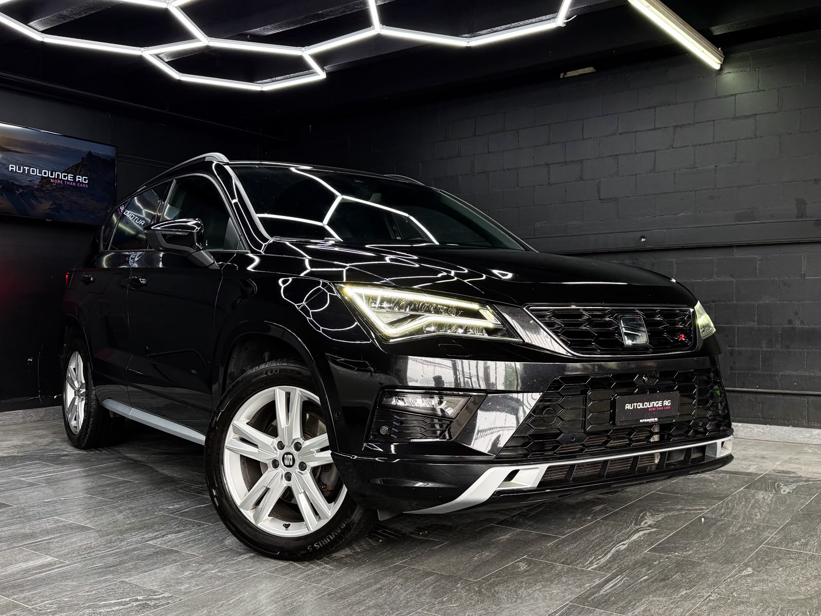SEAT Ateca 2.0 TSI SWISS FR 4Drive DSG-image-0
