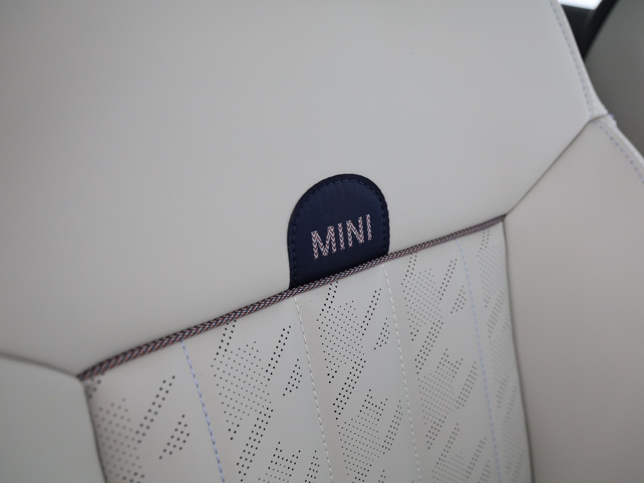 MINI Cooper S DKG-image-12