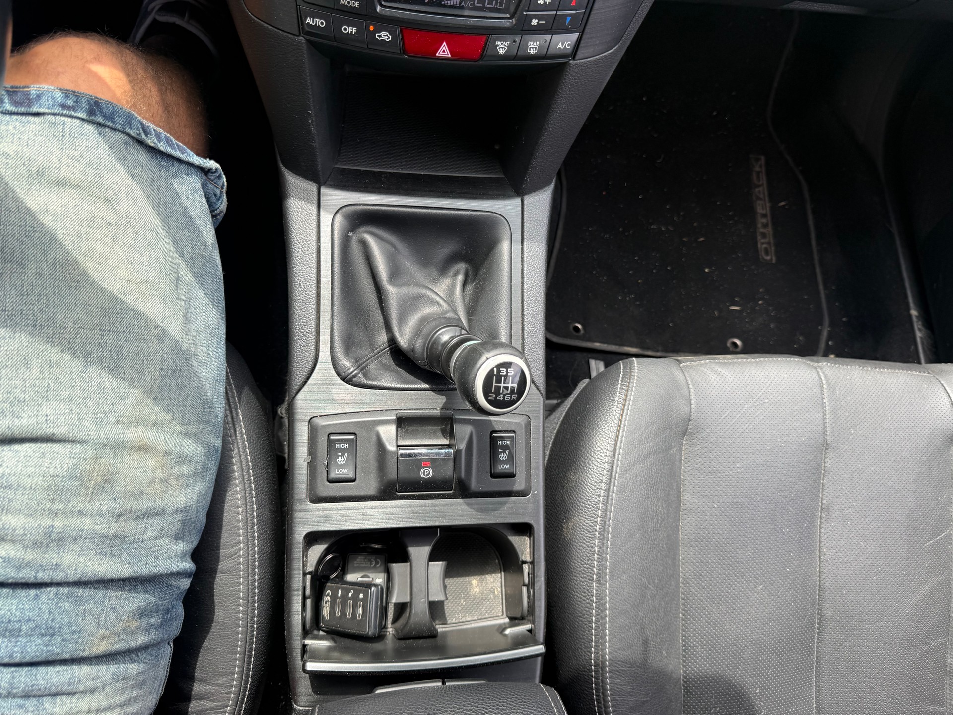 SUBARU Outback 2.0D Limited AWD-image-9