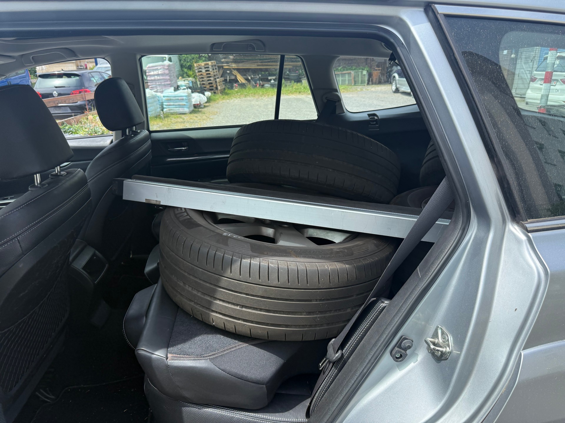 SUBARU Outback 2.0D Limited AWD-image-4
