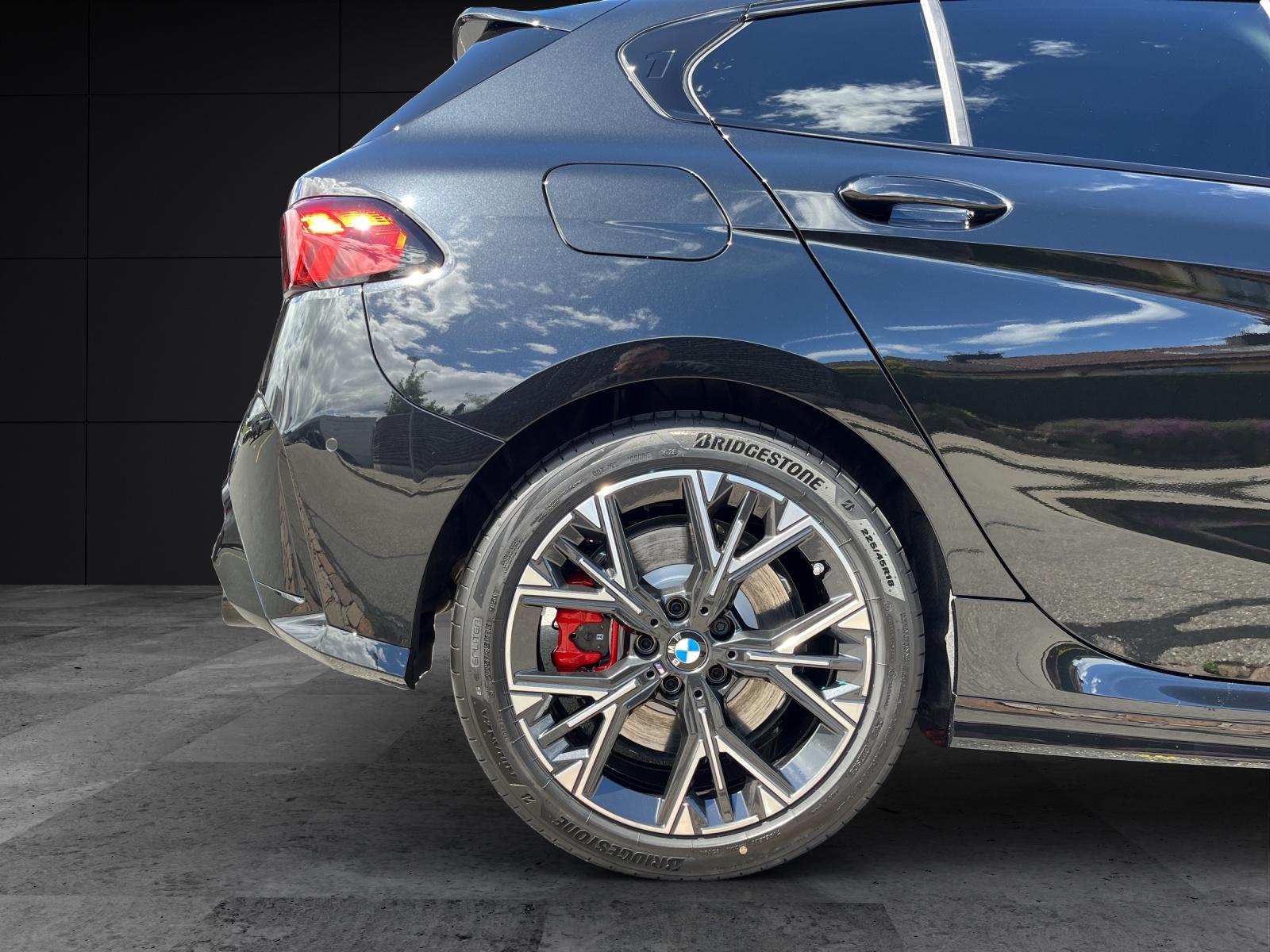 BMW M135i xDrive-image-19