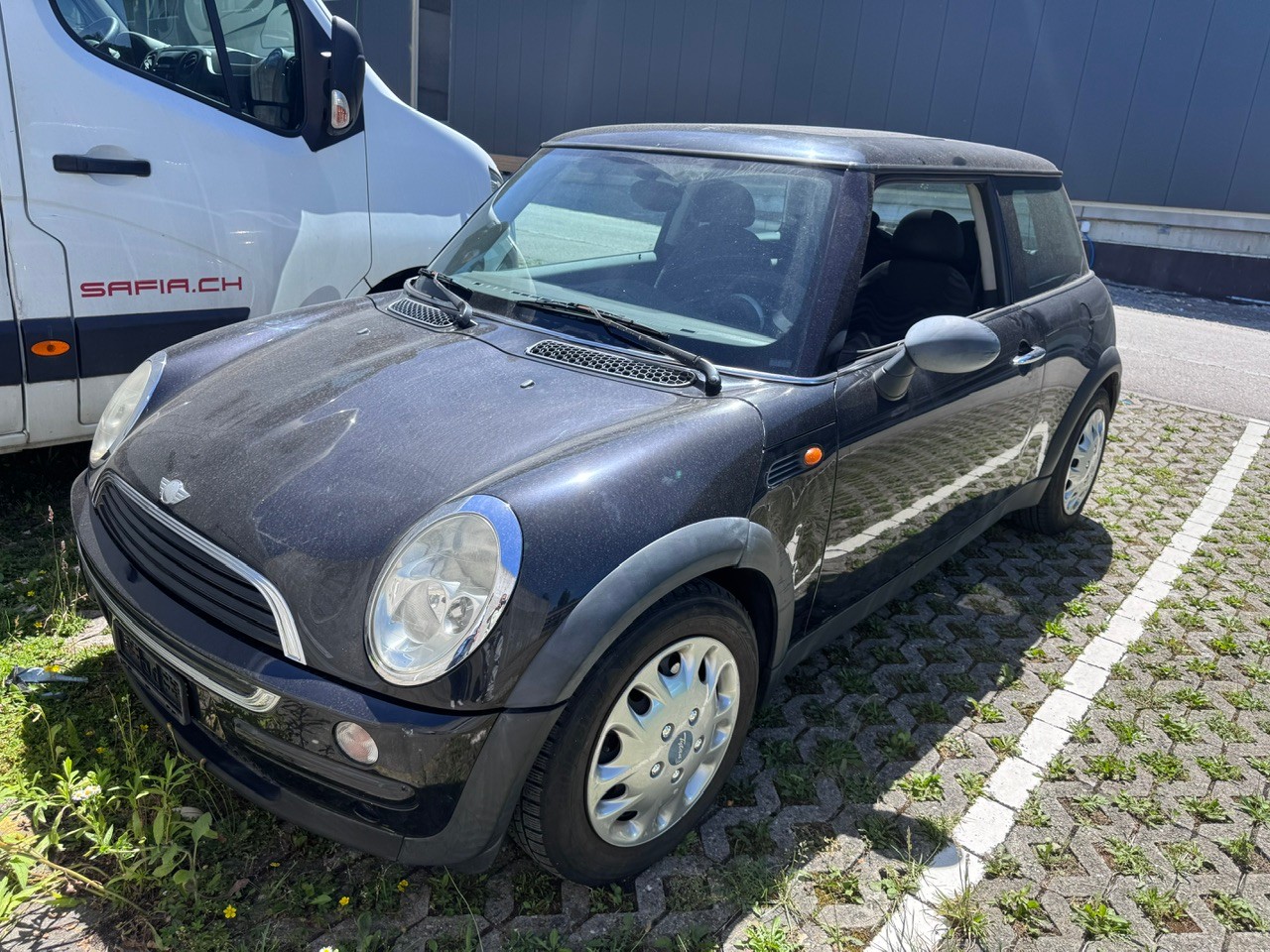 MINI One-image-1
