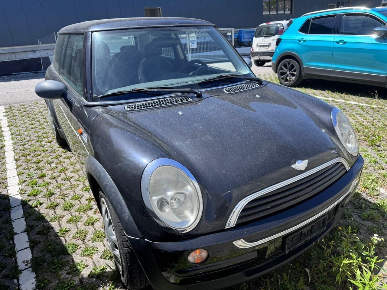 MINI One-image-2