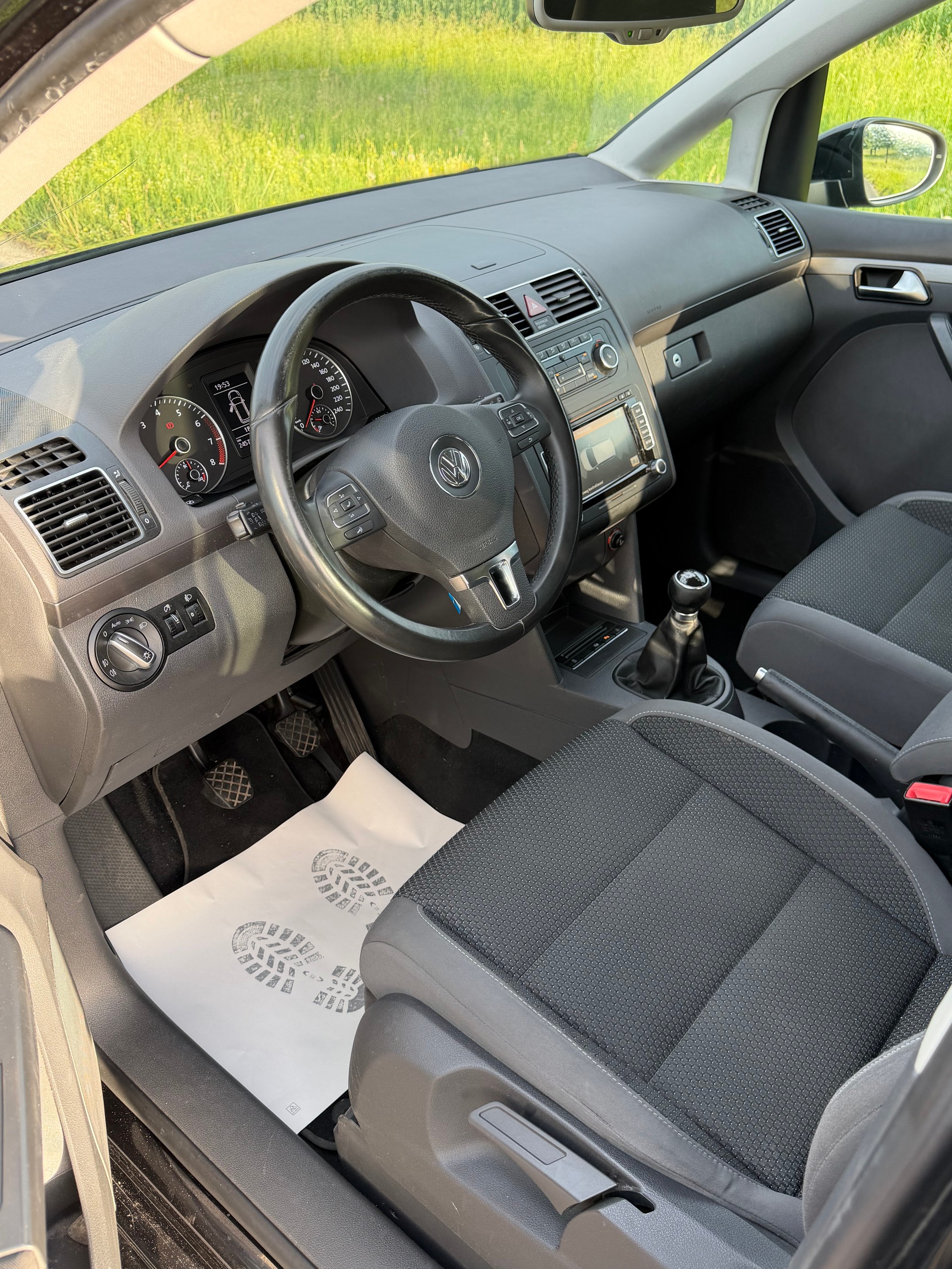 VW Touran 1.4 TSI Trendline-image-10