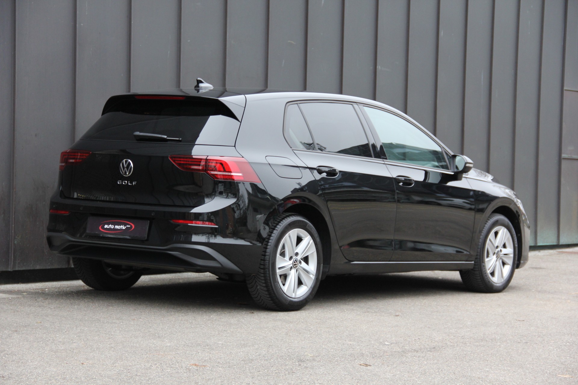 VW Golf 2.0 TDI Life DSG **FACELIFT**-image-7