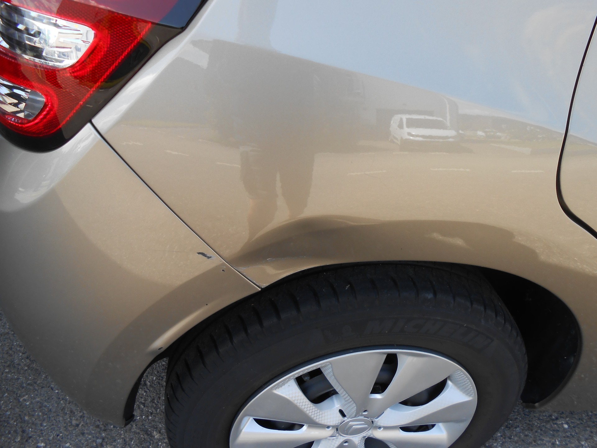 CITROEN C3 1.4i Attraction-image-7