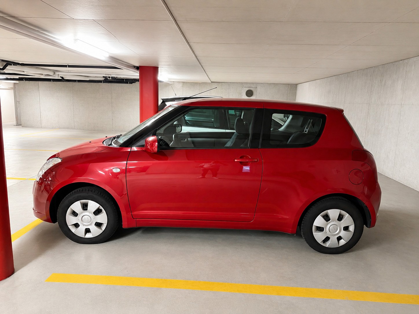 SUZUKI Swift 1.3 frisch ab Service & MFK-image-4