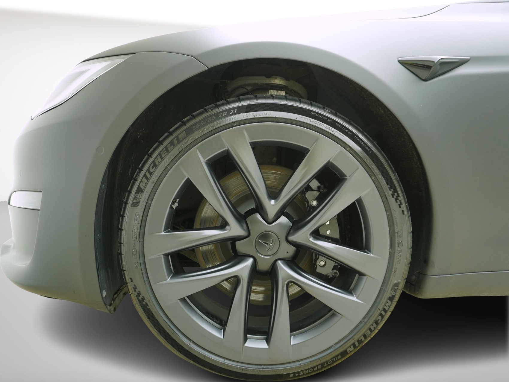 TESLA Model S 100 kWh Plaid-image-6