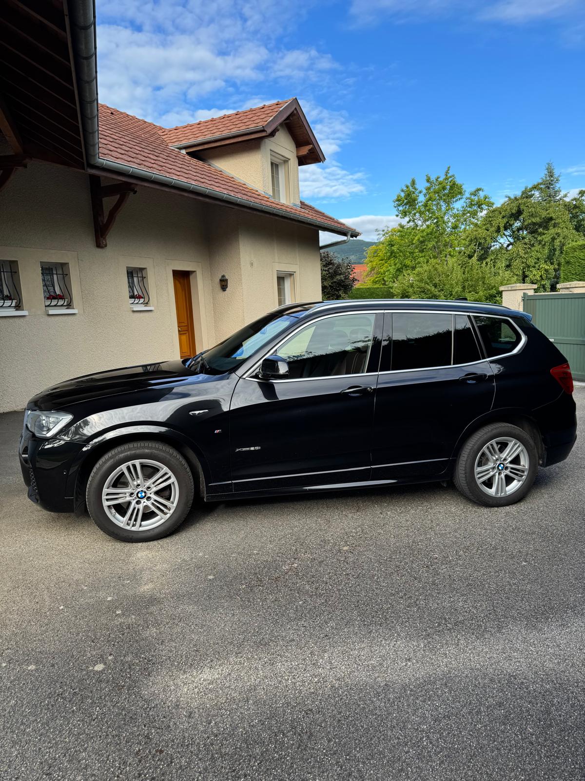BMW 20i xDrive-image-1