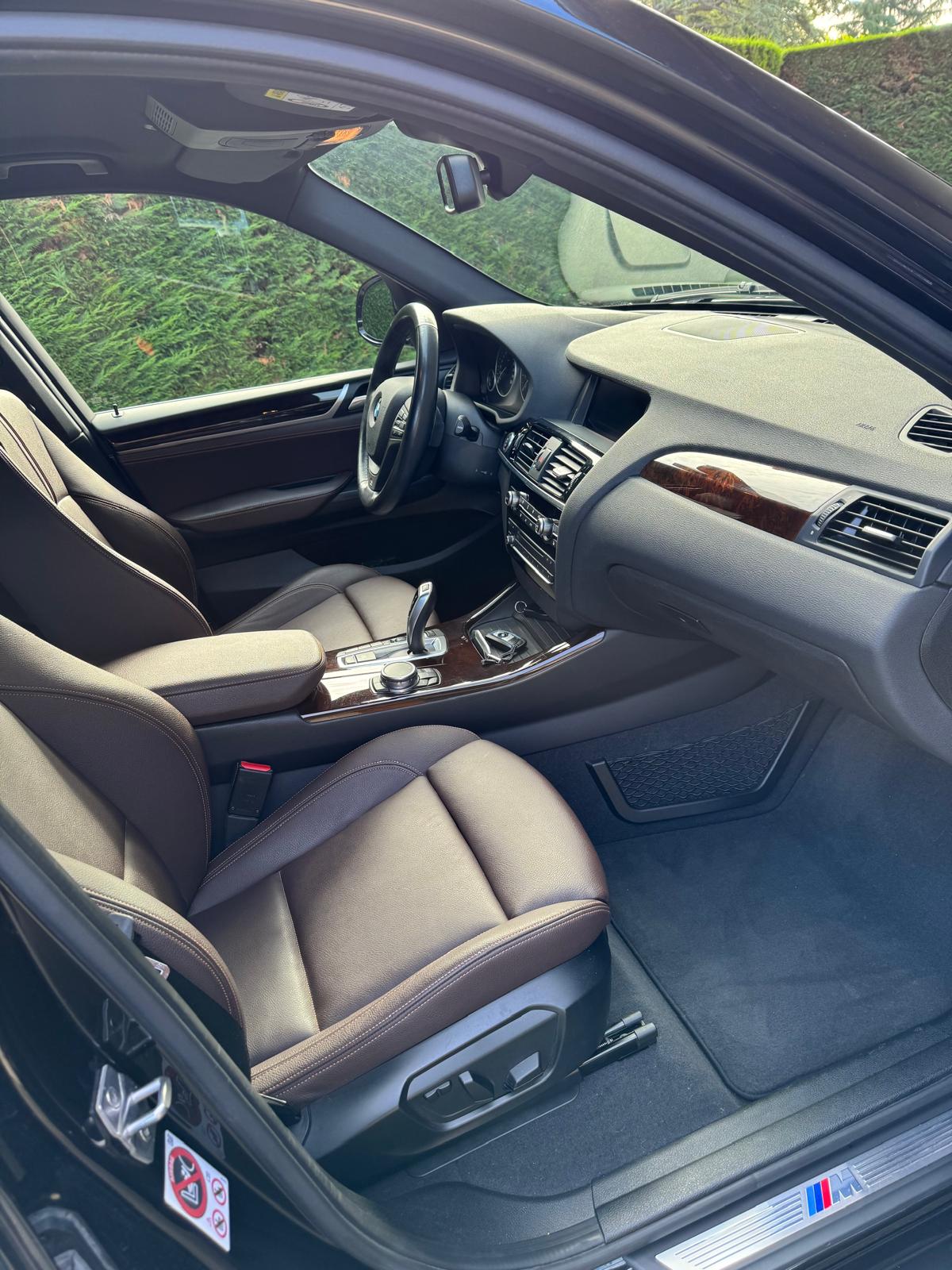 BMW 20i xDrive-image-3
