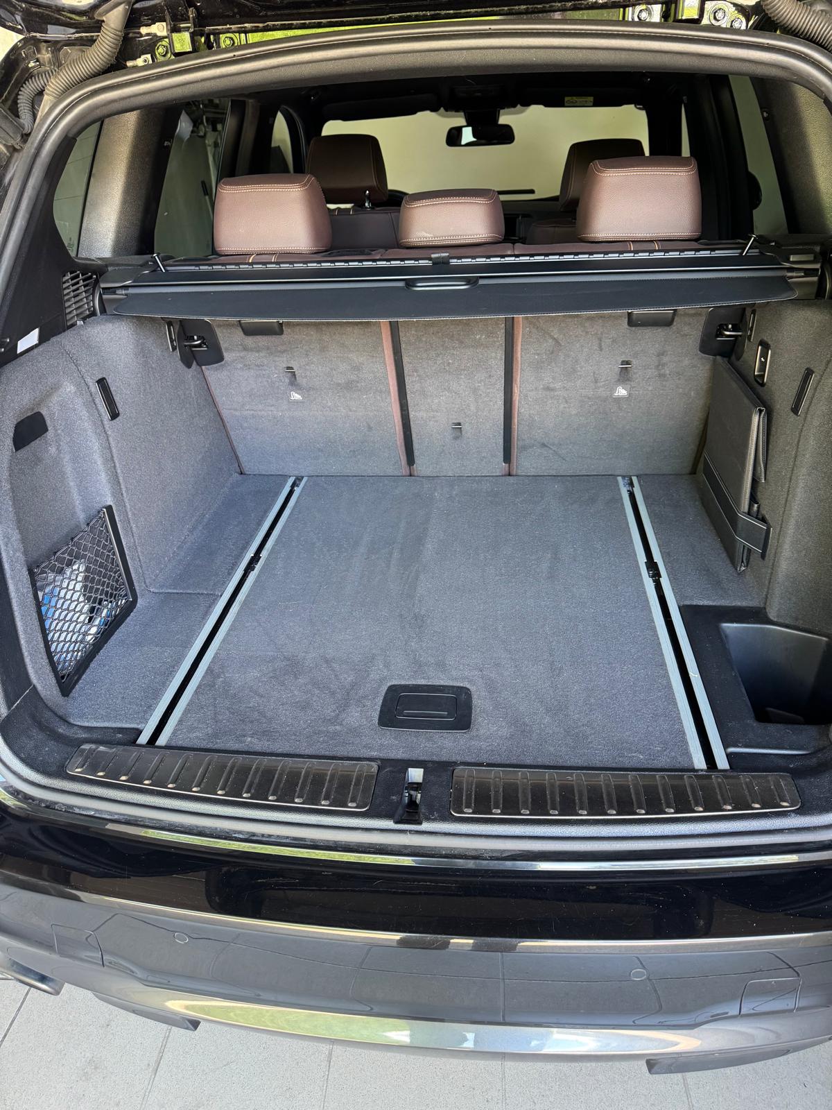 BMW 20i xDrive-image-5
