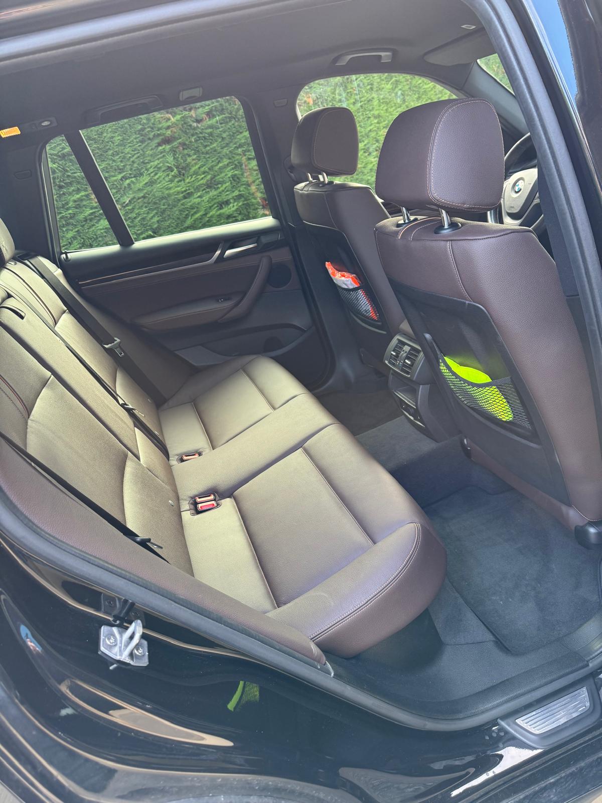 BMW 20i xDrive-image-4