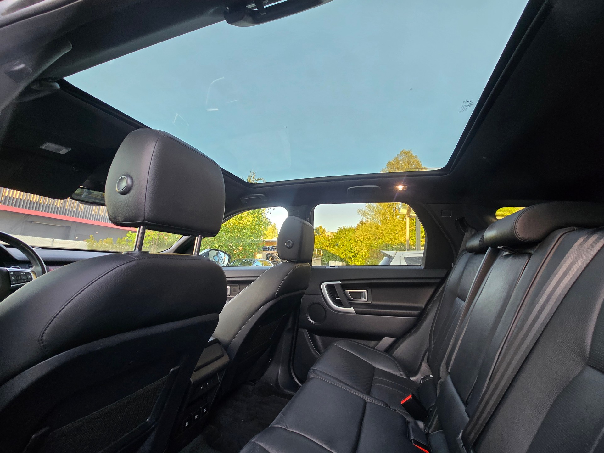 LAND ROVER Discovery Sport 2.0 SD4 HSE Luxury AT9-image-8