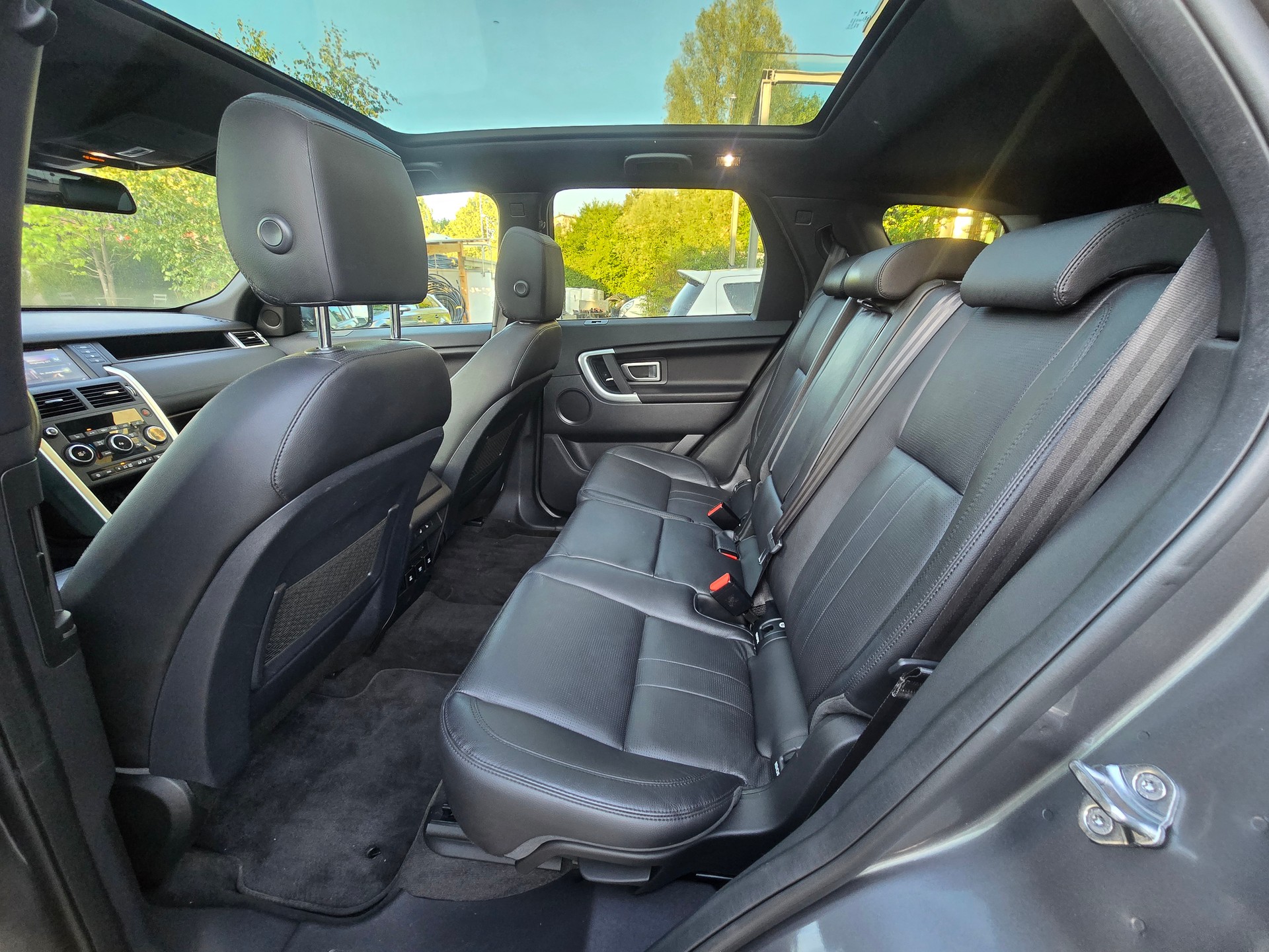 LAND ROVER Discovery Sport 2.0 SD4 HSE Luxury AT9-image-7