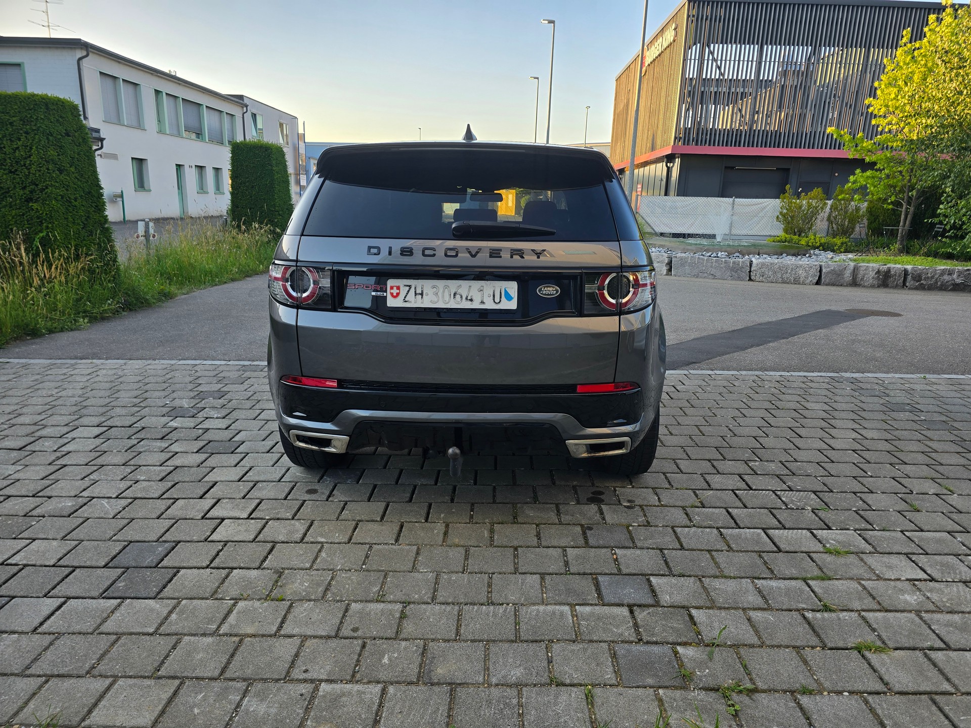 LAND ROVER Discovery Sport 2.0 SD4 HSE Luxury AT9-image-4