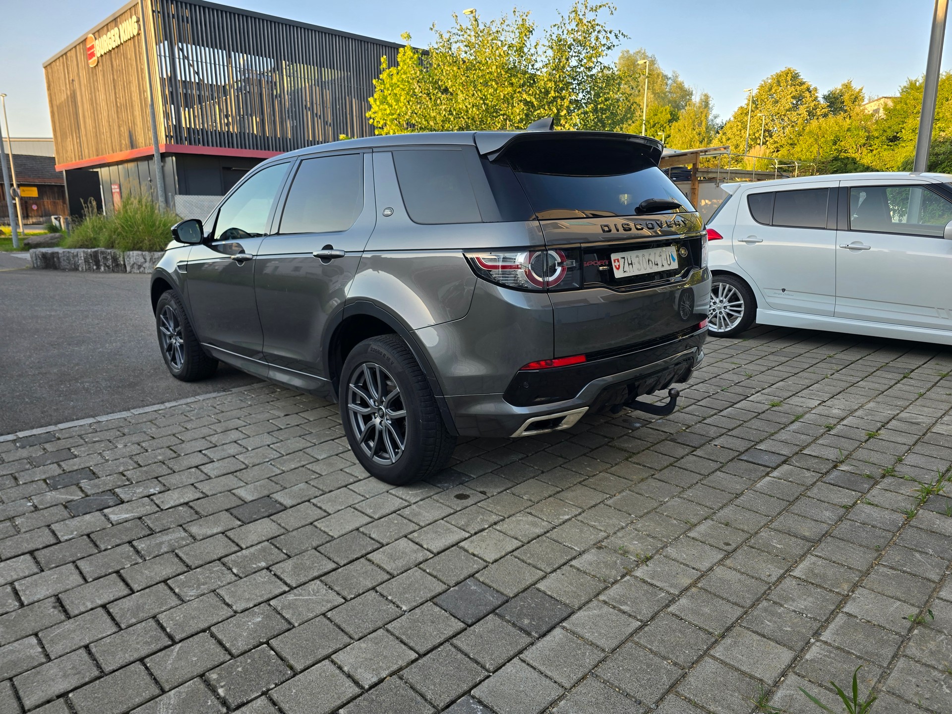 LAND ROVER Discovery Sport 2.0 SD4 HSE Luxury AT9-image-5