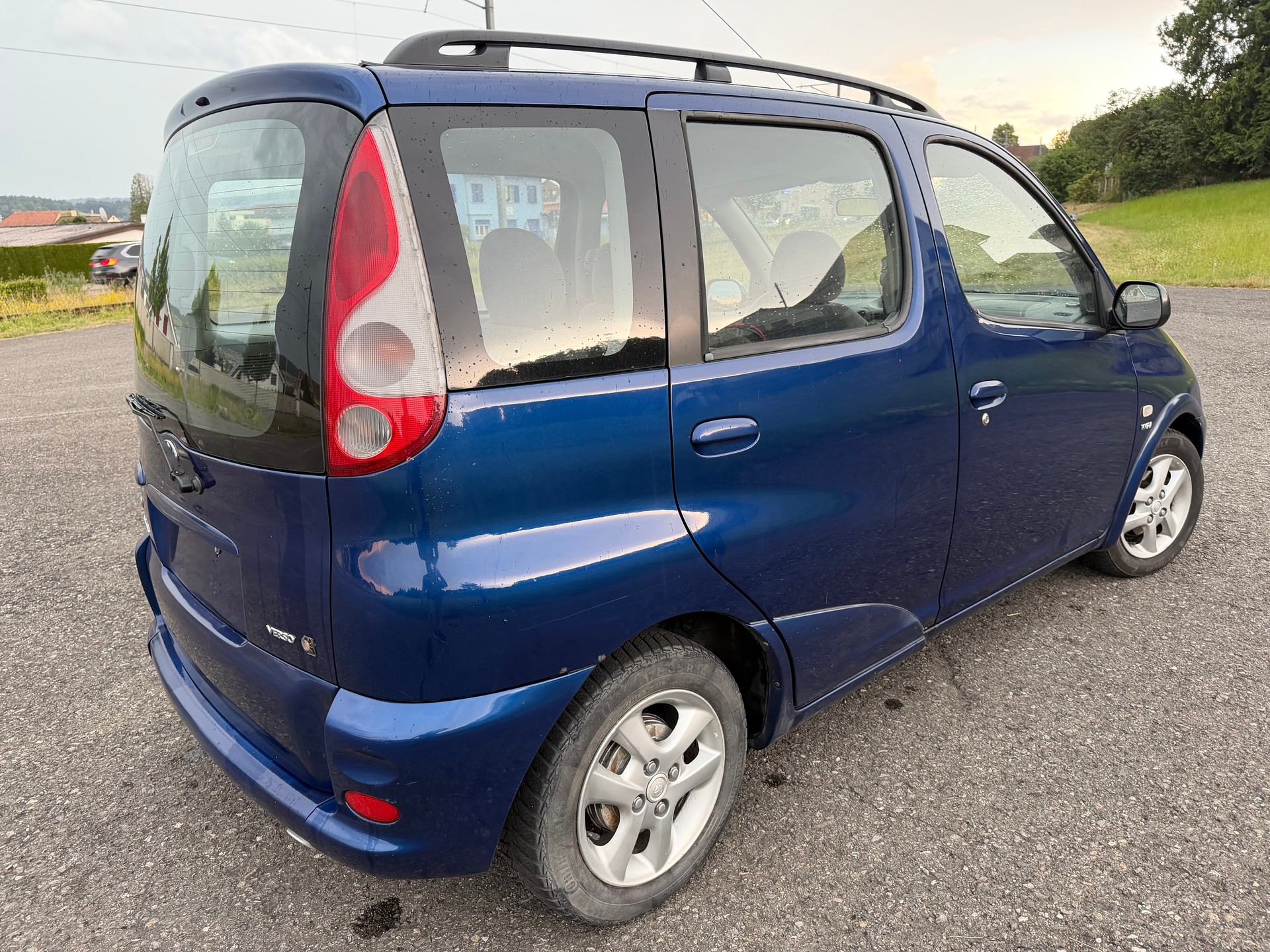 TOYOTA Yaris Verso 1.3 Linea Sol .Automat-image-2