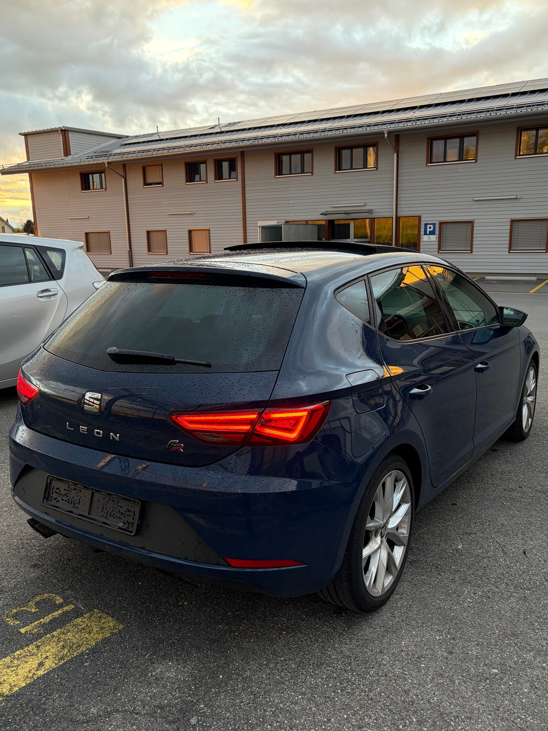 SEAT 1.4 TSI 150 ACT FR DSG-image-1