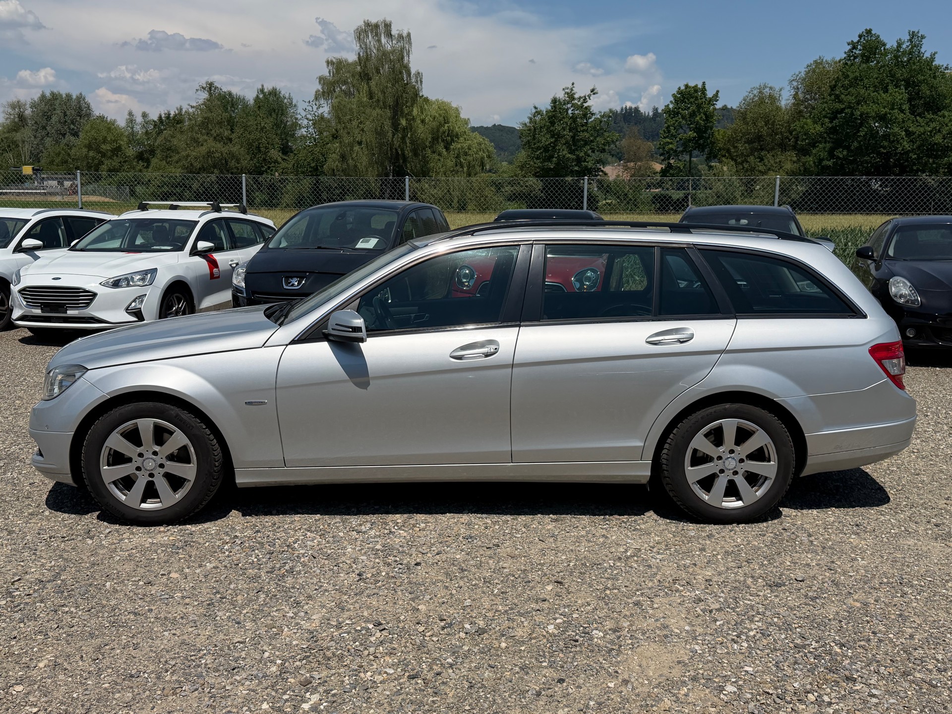 MERCEDES-BENZ C 180 CGI BlueEfficiency Automatic-image-9