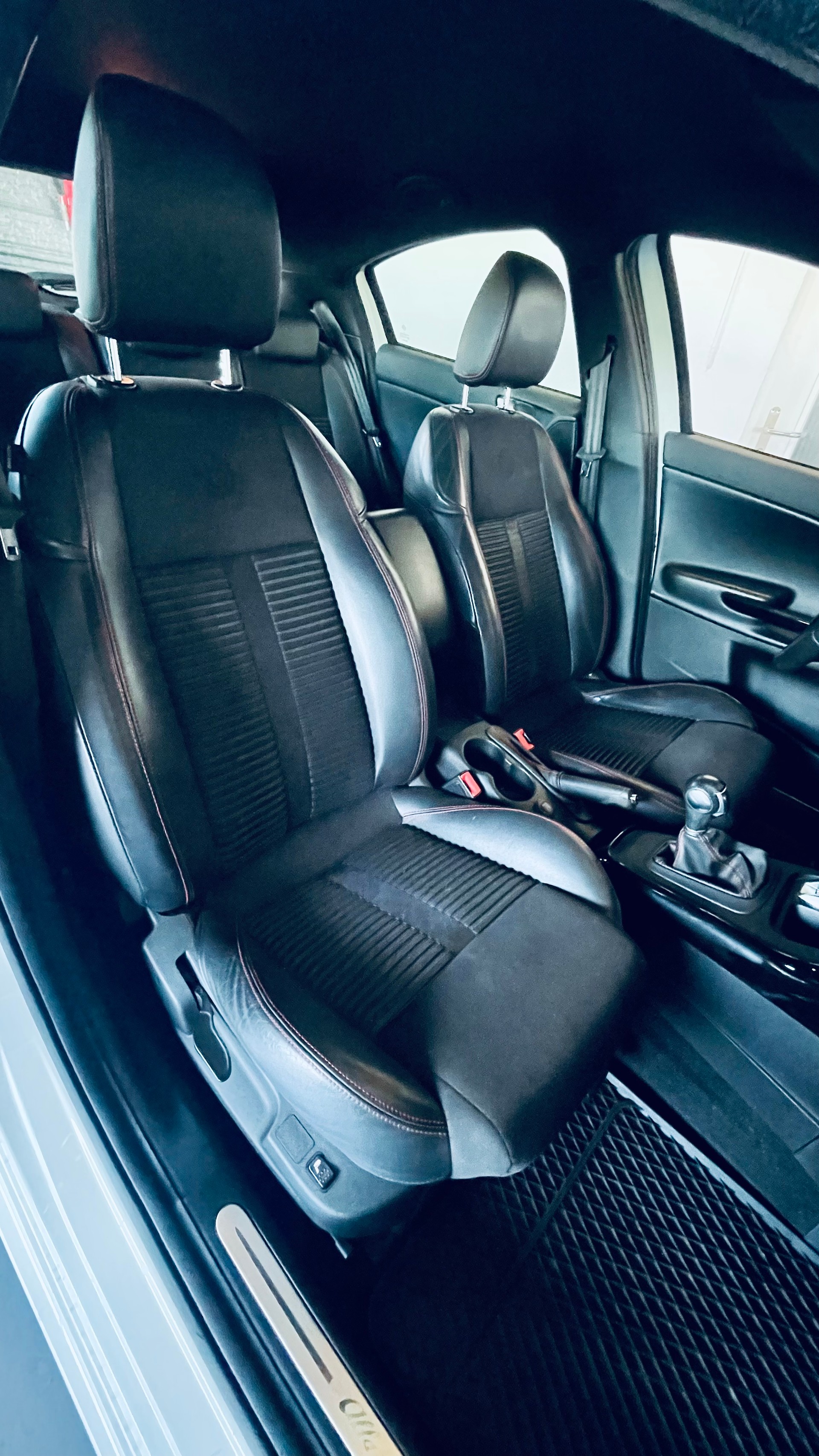 ALFA ROMEO Giulietta 1.4 MultiAir Distinctive TCT-image-9