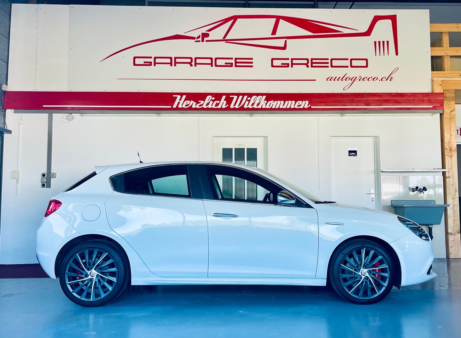 ALFA ROMEO Giulietta 1.4 MultiAir Distinctive TCT-image-1