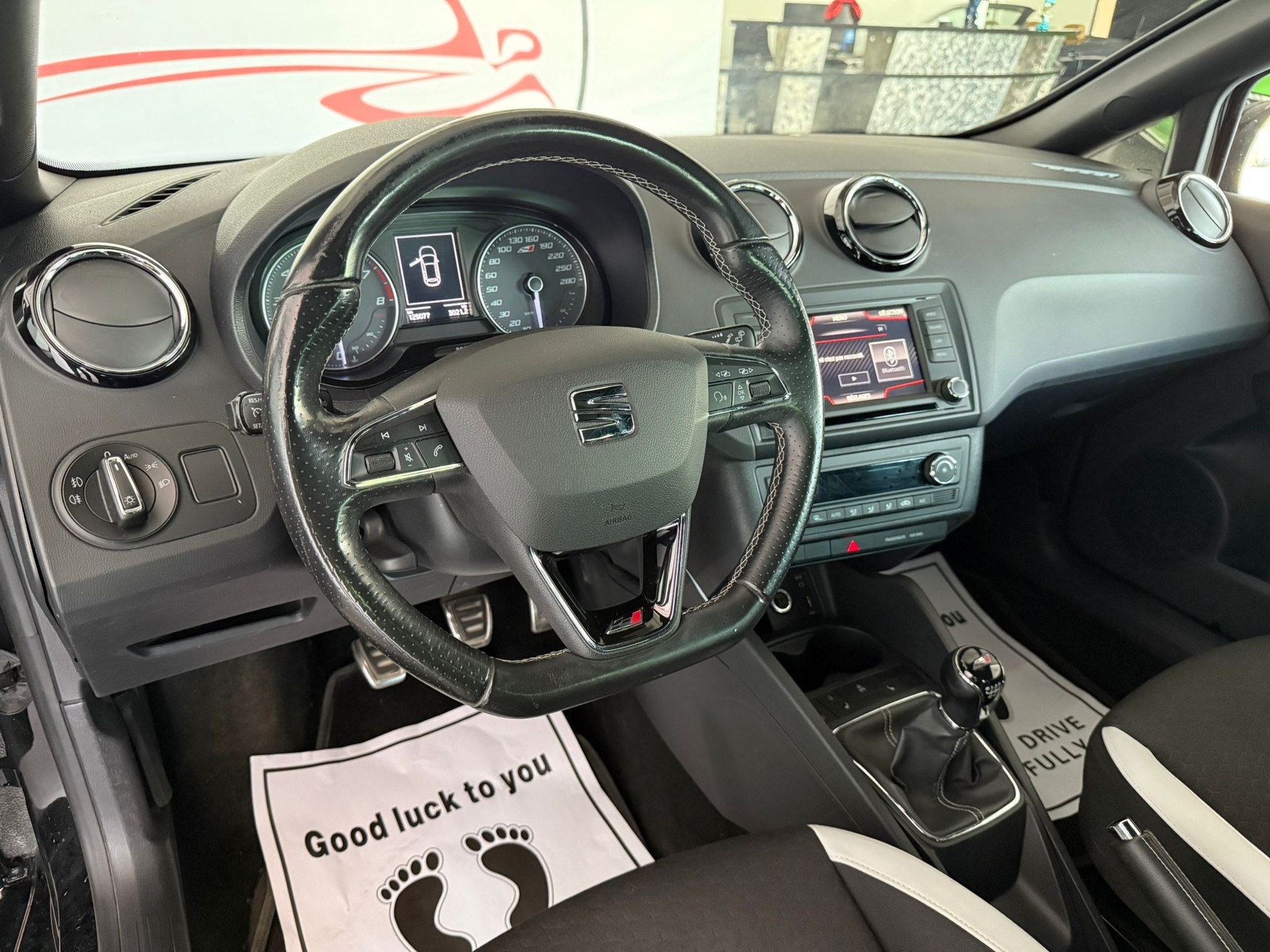 SEAT Ibiza SC 1.8 TSI Cupra-image-11