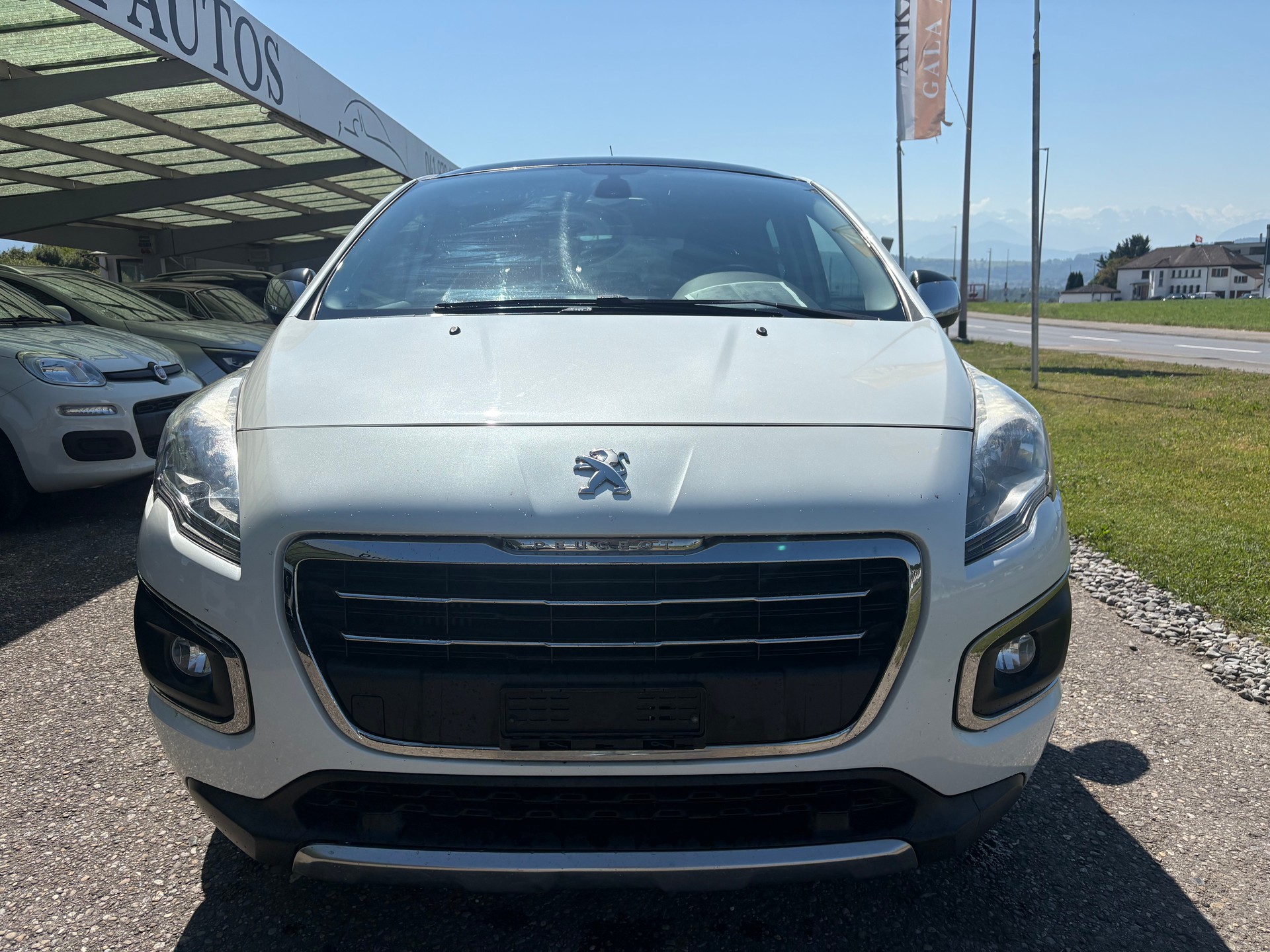 PEUGEOT 3008 1.6 16V T Allure-image-1