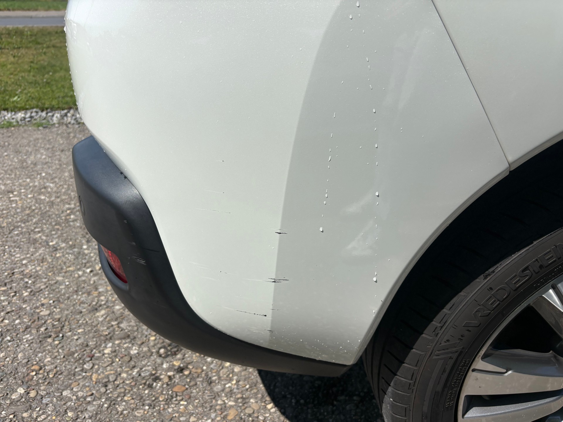 PEUGEOT 3008 1.6 16V T Allure-image-14