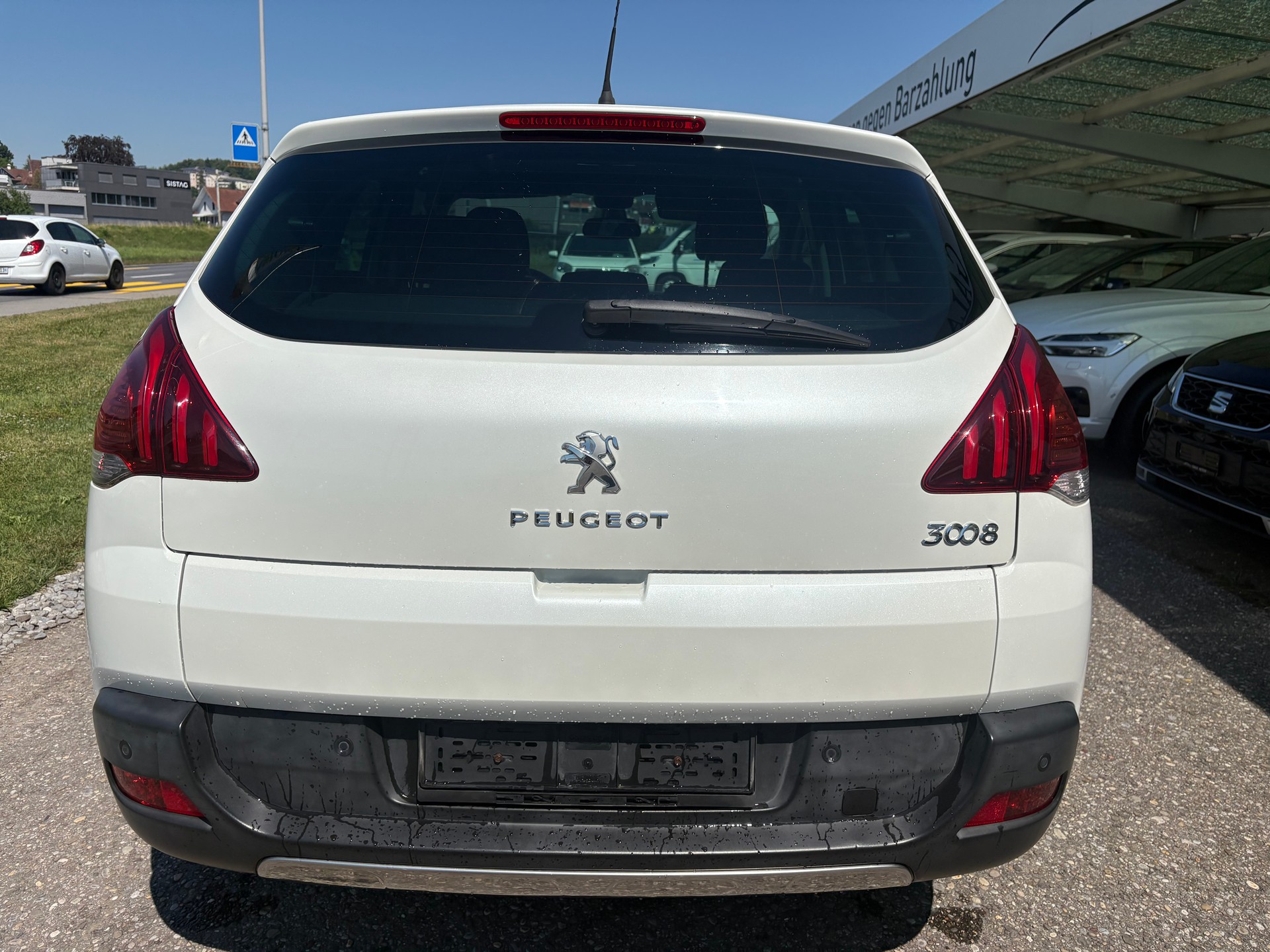 PEUGEOT 3008 1.6 16V T Allure-image-4