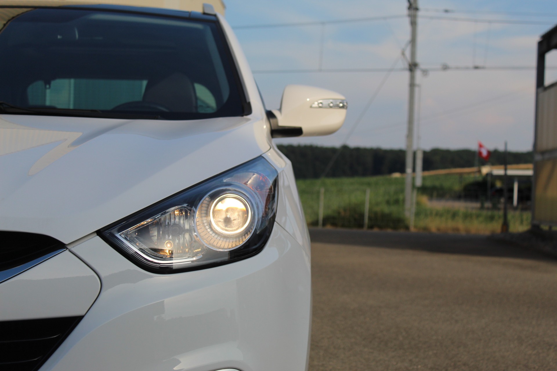 HYUNDAI iX 35 2.0 CRDi Premium 4WD Automatic-image-8