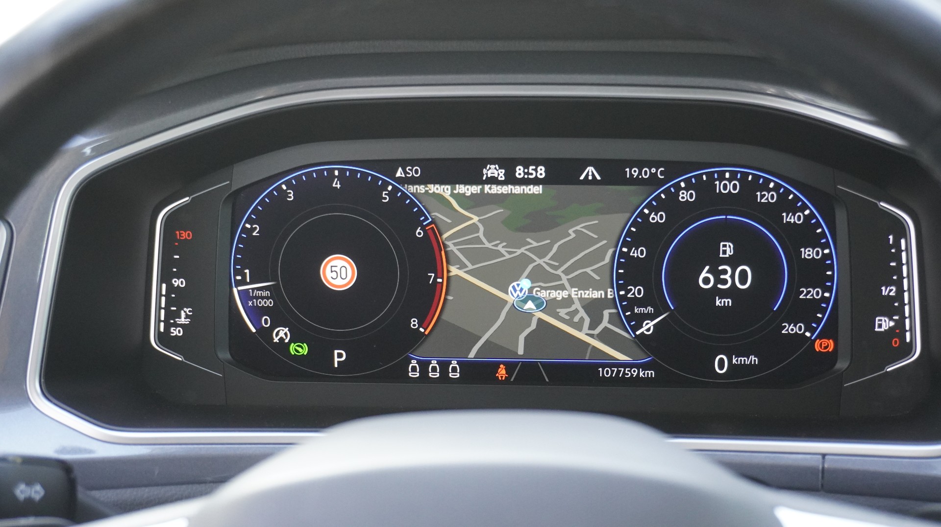 VW T-Roc 2.0 TSI Style DSG 4Motion-image-2